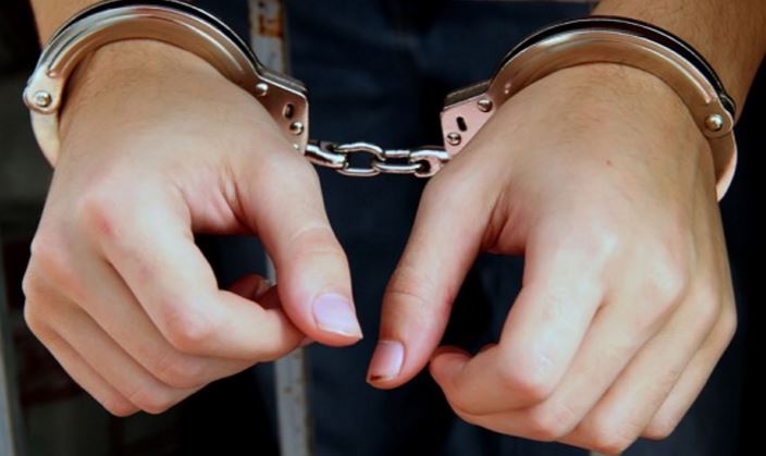 Female expatriate arrested for blackmailing Saudi woman